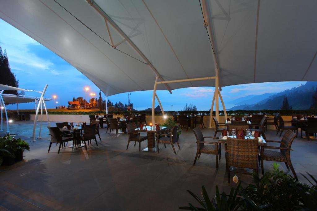 Hotel Niagara Parapat Extérieur photo