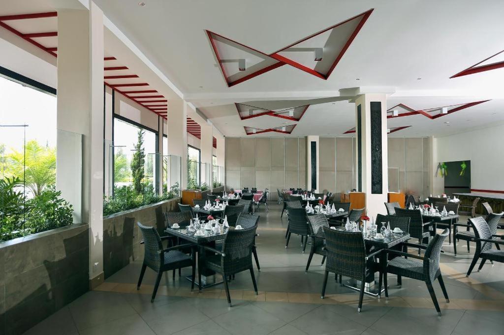 Hotel Niagara Parapat Extérieur photo